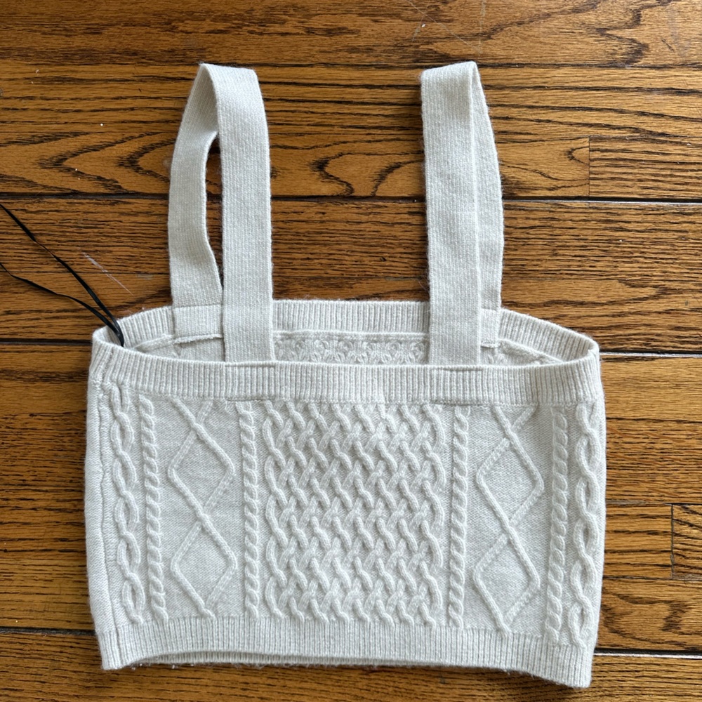 H&M Cable Knit Crop Top S NWOT - Picture 3 of 5